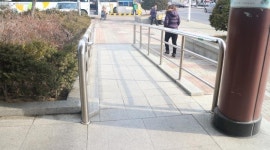영등포제1스포츠센터 장애인 불편 ‘수두룩’