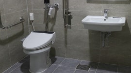 새롭게 건립된 안동교구청 아쉬운 장애인 편의