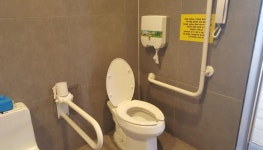 장애인 이용 불편 여주휴게소 가족사랑화장실