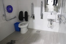 2% 부족한 충주종합운동장 장애인 편의