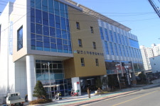 장애인 이용 불편 ‘알프스하동종합복지관’