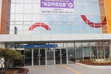 장애인 이용 불편, 복합역사 성균관대역 