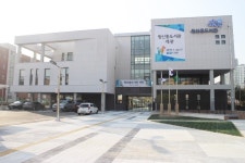 아쉬운 유성구 원신흥도서관 장애인 편의