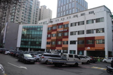 장애인 이용 배려 부족, 광진구청 민원복지동