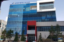 지하에 장애인전용주차장 없는 안산 공공건물