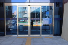 임실군립도서관 장애인 편의 흑과 백