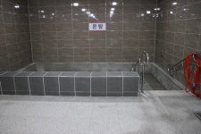 휠체어사용인 이용 불편 화천군장애인복지센터