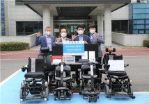 장애인공단, 성남장복에 보조공학기기 49점 기증