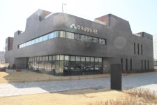 일부 아쉬운 수원시 ‘망포글빛도서관’ 장애인 편의