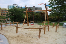 장애아동 불편 꽃향기어린이공원 무장애놀이터
