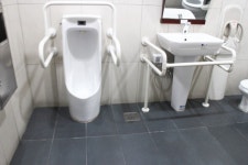 정동전망대 재개방, 장애인 이용 불편