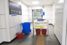이매역 강경선 하행 환승통로 엘리베이터 고장 운행중단