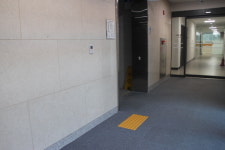 장애물 없는 부천시립 별빛마루도서관 장애인 편의 점검