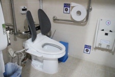 용인 루터대학교 강의동 채플관, 장애인 편의시설 열악