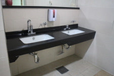 용인 루터대학교 강의동 채플관, 장애인 편의시설 열악