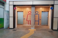 시각장애인 성별 구분 힘든 수원버스터미널 화장실