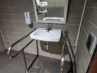 부산 벡스코·영화의 전당 장애인화장실 이용 불편