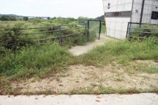 휠체어 접근 힘든 용인 방아리 공중화장실, 내부 장애인 편의도 미흡