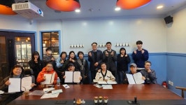 (주)푸드런 오뚜기직업재활센터지점 | 오뚜기직업재활센터 '시의 향' 사쉐 디퓨저에 뇌성마비 5인 시 담긴다