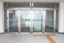 장애물 없는 대구 군위군종합운동장 장애인 편의 점검