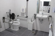 장애물 없는 대구 군위군종합운동장 장애인 편의 점검