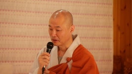 산사에서의 물놀이 선생님도 들어오세요