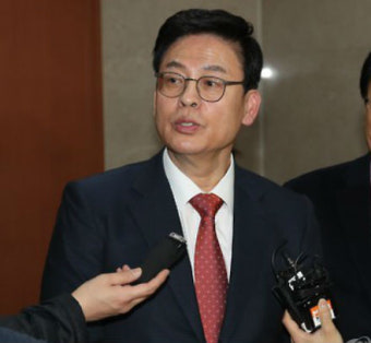 정우택 