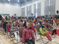 왕관 쓴 신입생 ..광주 송우초, 이색 입학식