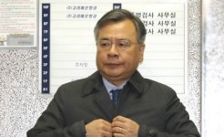 박영수 특검, 집 앞 탄핵 반대 집회 금지 가처분 신청
