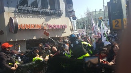 [포토뉴스] [이 시각 현재 헌법재판소 주변]