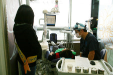 궁플란트 치과, 올해도 자비의 인술