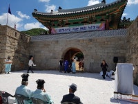 부산 금정산성 서문 복원...역사탐방로로 산성 전 구간도 연결