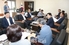 경북도의회 교육위, 미준공 상태 학생입교 물의 봉화 청량중 현장 점검