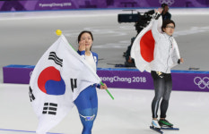 佛子 이상화 아름다운 은메달 격려 쇄도...문대통령 영원한 빙상 여왕