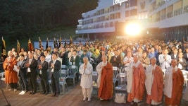 전국청년불자 청년선언문 불국정토 건설에 정진