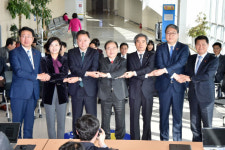 부산 오페라하우스 공사 재개한다