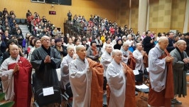 어렵고 힘들수록 이웃 보듬어야...천수천안 자원봉사단 송년회