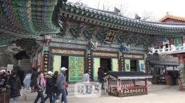 [기획] 己亥年 새해, 사찰에서 맞아요...여수 향일암 일출제