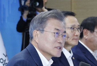 文대통령-與 원내대표단, 개혁입법 등 당청 협력방안 논의