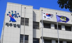 제주 모텔서 지인 살해 50대 징역 15년