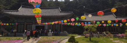 [속보] 강원도 산불로 속초 보광사 큰 피해...요사채 2동 전소