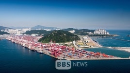 부산항 독점 노무공급권 대가, 인력업체·터미널 전 대표 실형