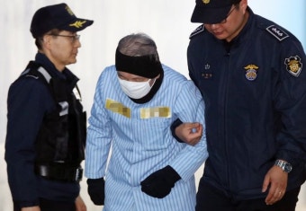 '세월호 허위 보고' 김기춘 1심서 징역1년‧집행유예2년…김관진‧김장수 무죄
