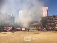 안동 강남초 체육관에서 화재 불생...학생·교사 6명 연기 흡입