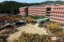 학생 수 급감 부산 화들짝...학교 통.폐합 등 교육계 고민 커