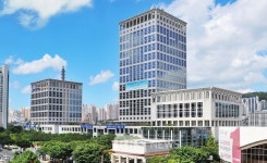 부산에서 농축산물 드라이브 스루 장터 열려