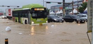 밤사이 완주에 시간당 100mm 물폭탄...경기 남부에도 폭우 쏟아져
