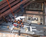 춘천 소양로1가 공사현장서 건축자재 떨어져 2명 사망.1명 중상