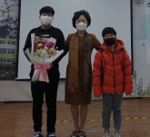 93년 역사 폐광촌 시골학교 마지막 졸업식...저출산 여파 학생수 감소