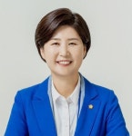 백혜련 이성윤 지검장 기소, 정당한지 따져봐야...윤석열 전 검찰총장과의 관계 영향